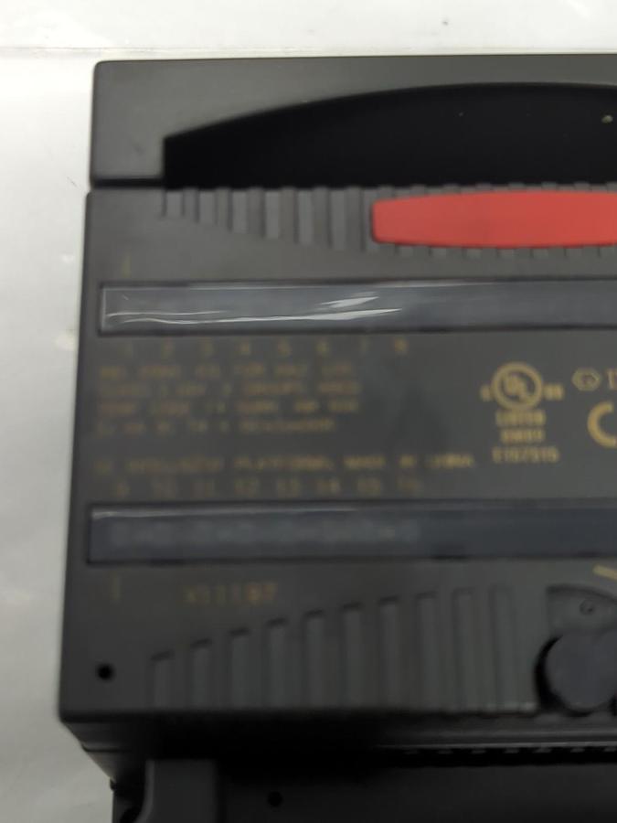 Used GE FANUC,IC200MDL240H,INPUT MODULE WITH IC200CHS002L I/O CARRIER PRE-OWNED