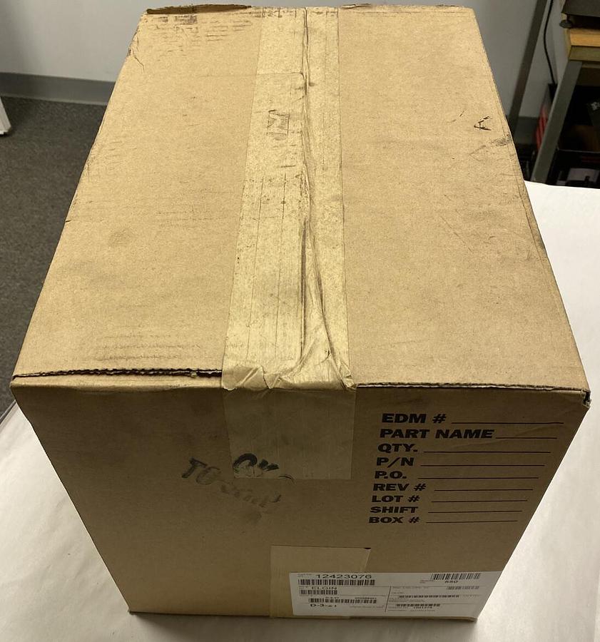 Used Elgin Die Mold Co,12423076,Separator D-3-21 NOS SEALED 550 PC BOX