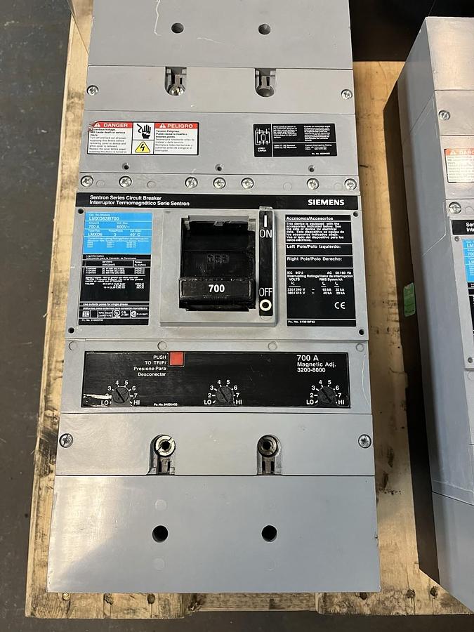 Used SIEMENS,LMXD63B700,SENTRON CIRCUIT BREAKER 700 AMP 600V 3P