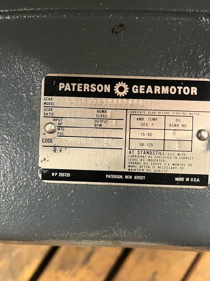Used PATERSON,NB669ZB1UA87A01,GEARMOTOR 9.49 RATIO OUTPUT 183.8 RPM 5HP  SHAFT 2.5"