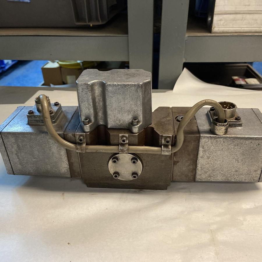 Used Moog,D656F032,Hydraulic Servo Valve