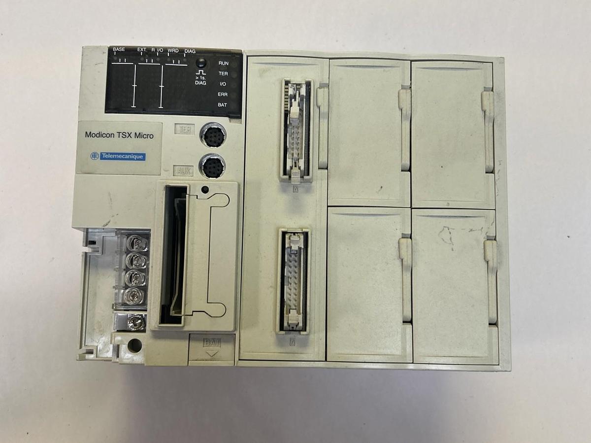 Used SCHNEIDER ELECTRIC,TSX3722101,MICRO MODICON BASE MODULE