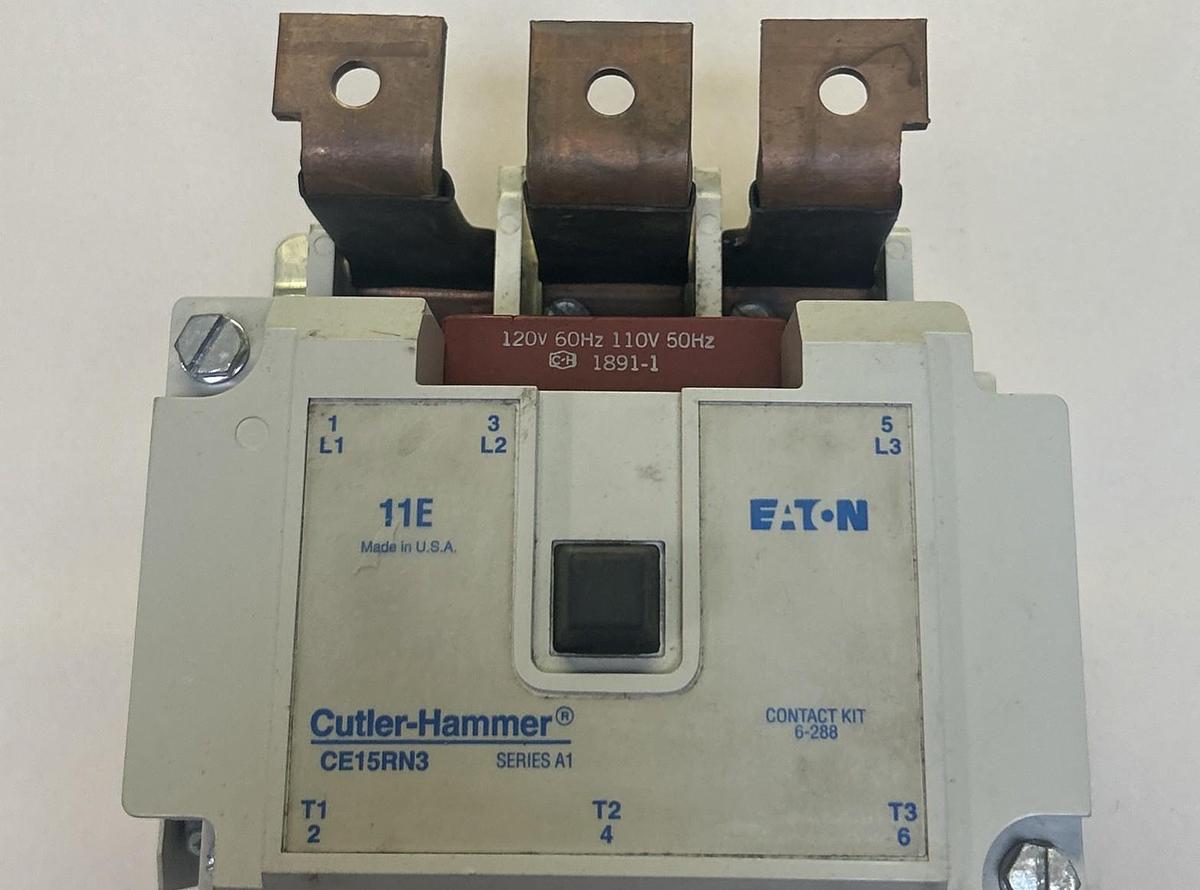 Used CUTLER-HAMMER,CE15RN3,MAGNETIC CONTACTOR 110/120V COIL