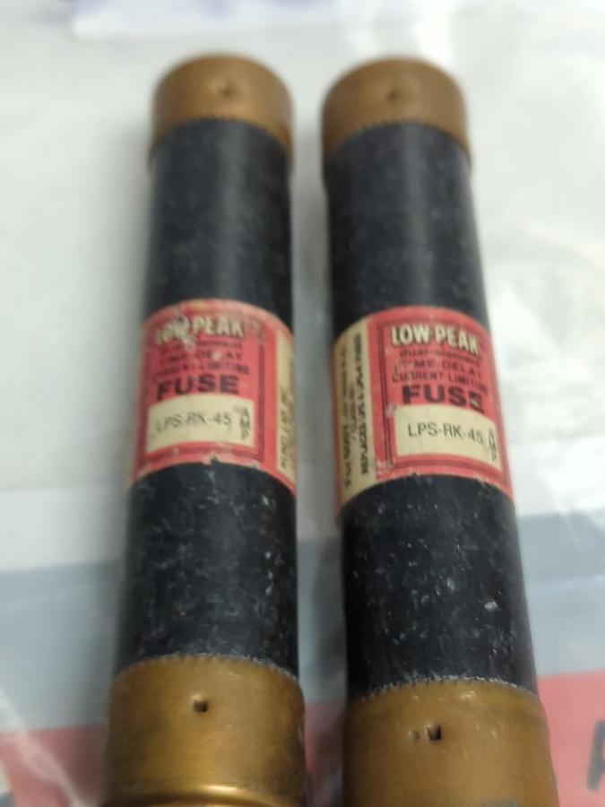Used COOPER BUSSMANN,LPS-RK-45,LOW-PEAK FUSE 45 AMP LOT OF 2 PRE-OWNED