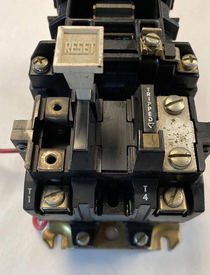 Used Allen-Bradley,509-B0XD 509-BOXD,SER B Size 1 Starter 600V