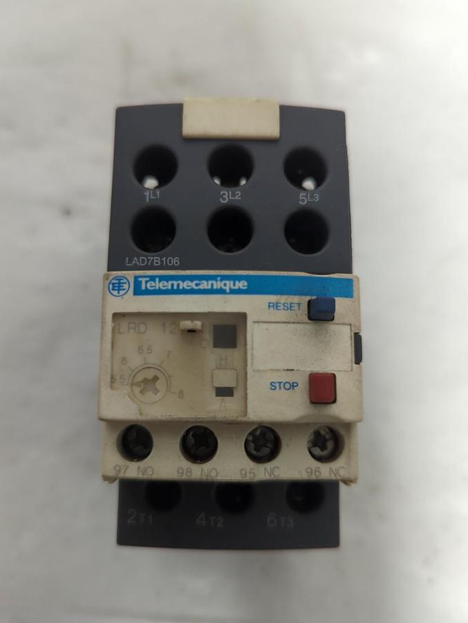 Used TELEMECANIQUE,LRD12/LASD7B106,RELAY/TERMINAL BLOCK PRE-OWNED