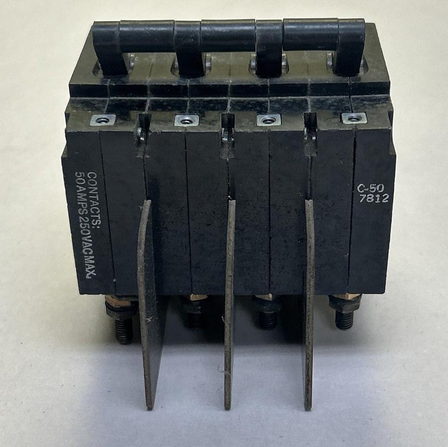 Used HEINEMANN,AM4-B6A8A8A8-A,CIRCUIT BREAKER 30A 250V 4P