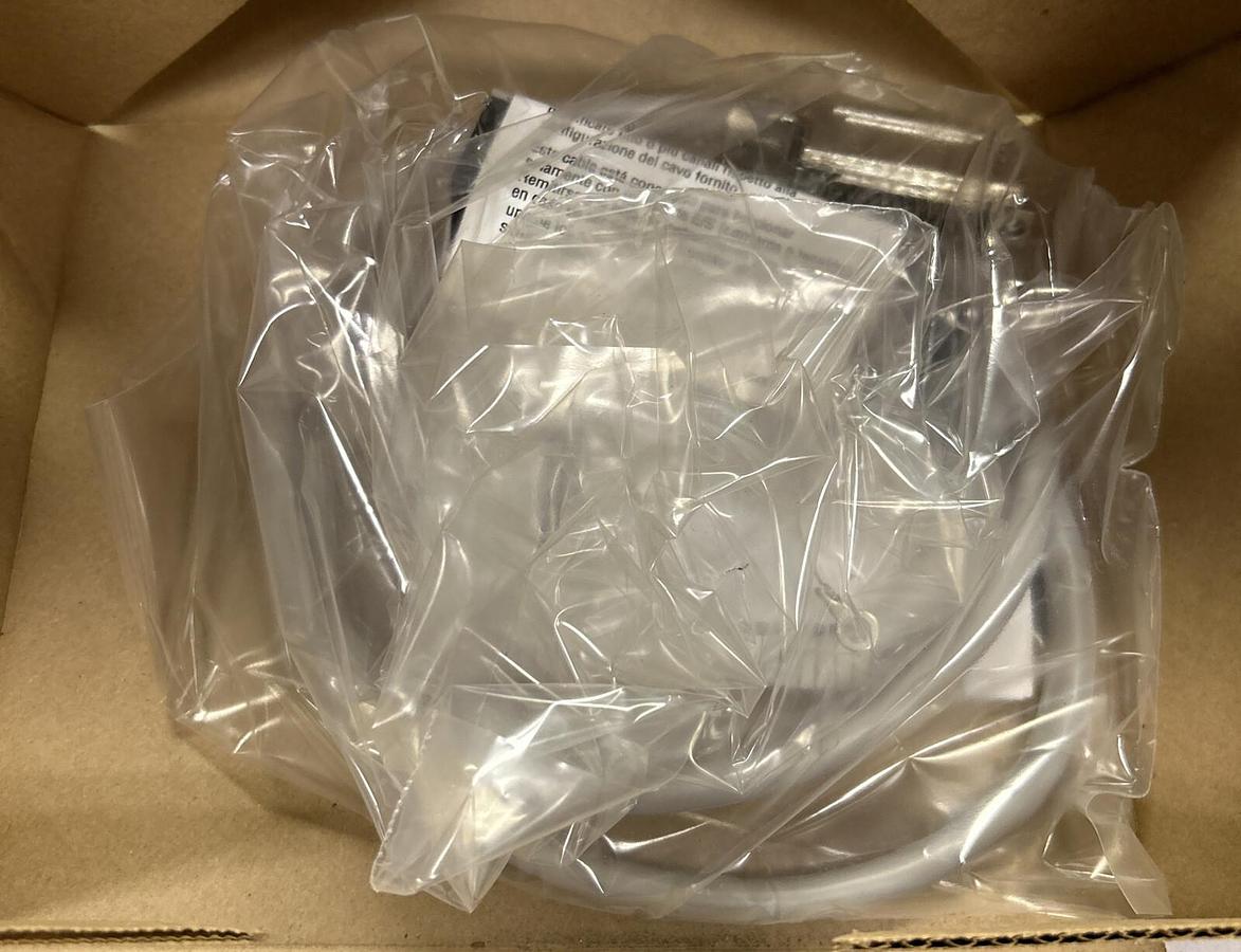 Used ALLEN BRADLEY,1492-ACABLE010UA,ANALOG CABLE NEW