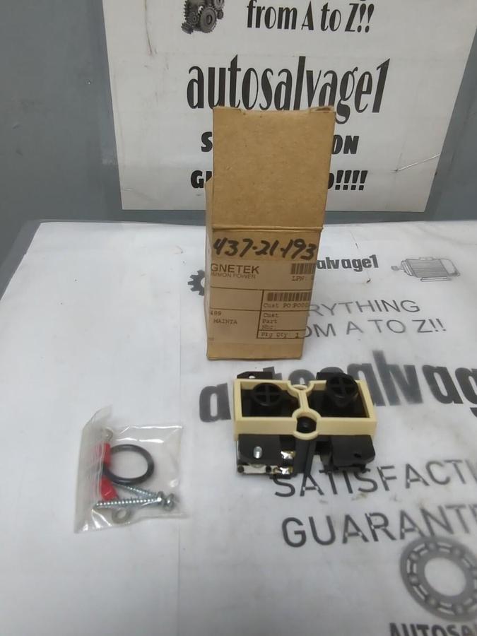 MAGNETEC,127-20489 SBP2-H2,TWO BUTTON PUSH-BUTTON PENDANT SWITCH NOS