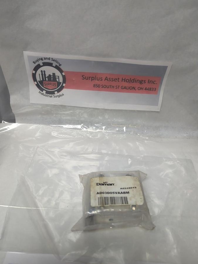 DAMAN VALVE,AD03D05VAABM,MANIFOLD VALVE ADAPTER NOS