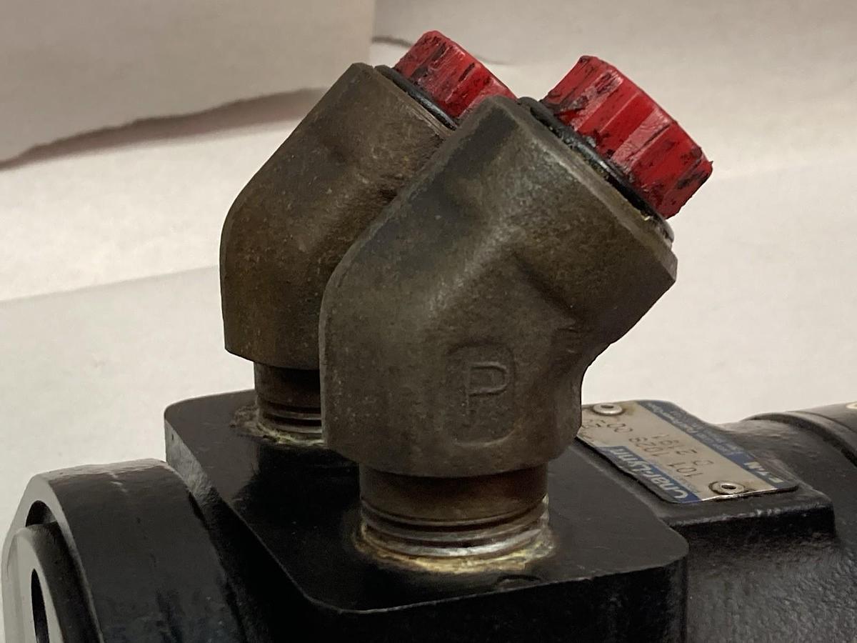 Used Char-Lynn Eaton,101-1028-007,Hydraulic Gerotor Spool Valve Motor