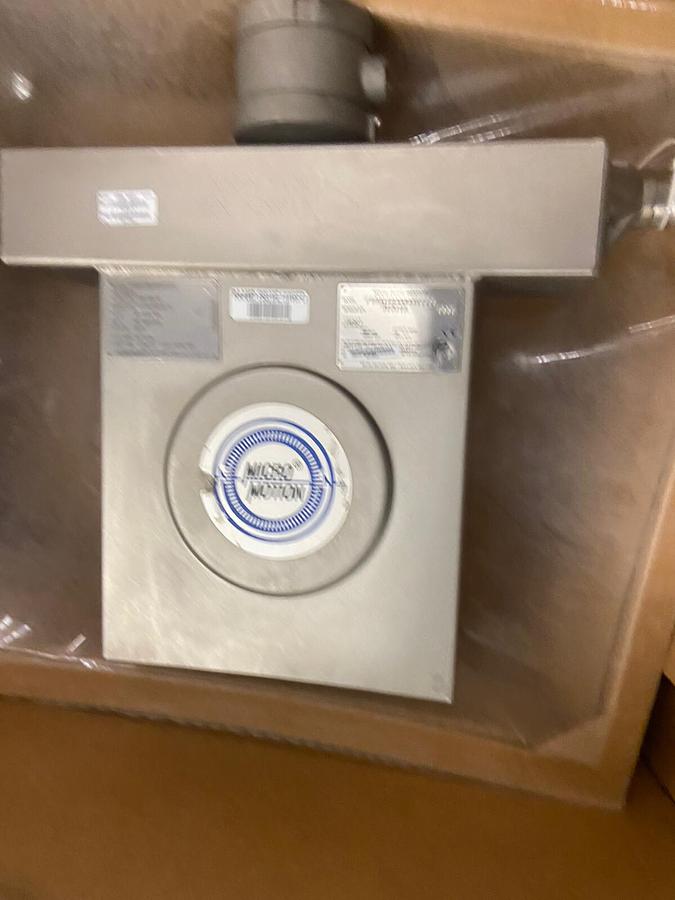 Used Micro Motion,F100S128SABAEZZZZ,1 INCH Mass Flow Sensor 17.3V 160mA