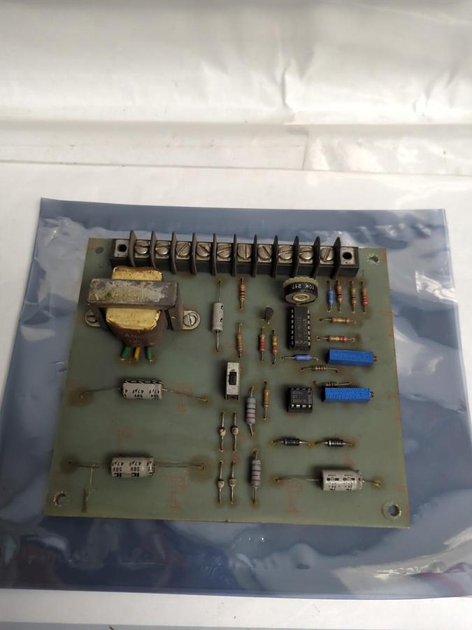 Used UNBRANDED,320-071A,CIRCUIT BOARD PRE-OWNED