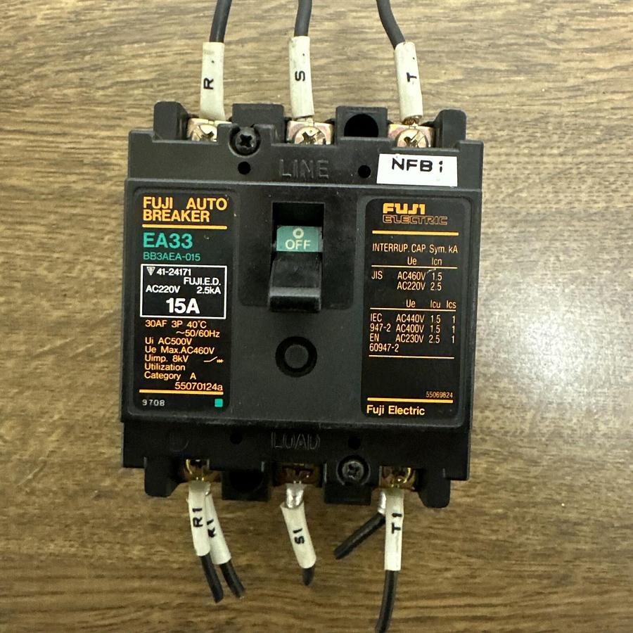 Used Fuji,EA33,15 Amp Circuit Breaker