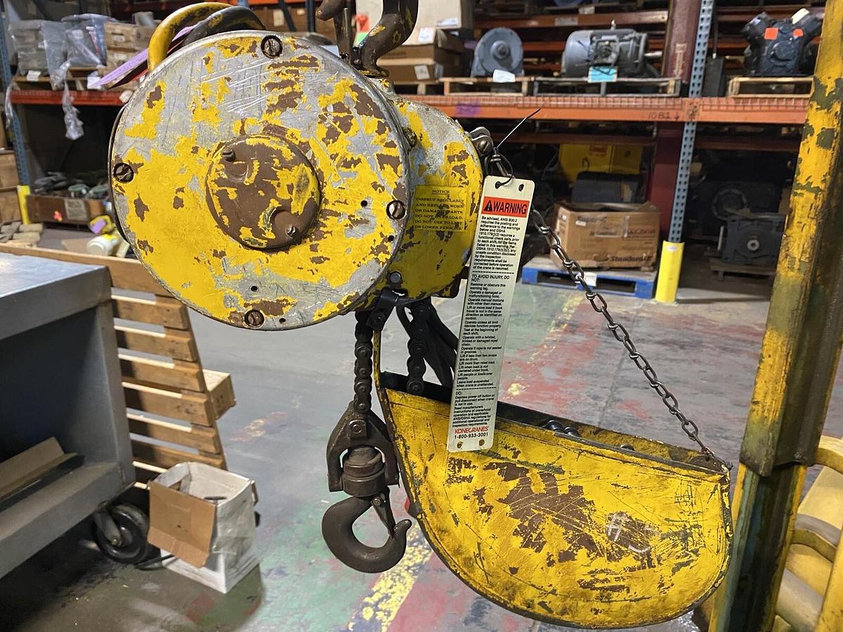 Used Budgit,310980-1,Electric Hoist 1 Ton 1HP 230/460v 3PH