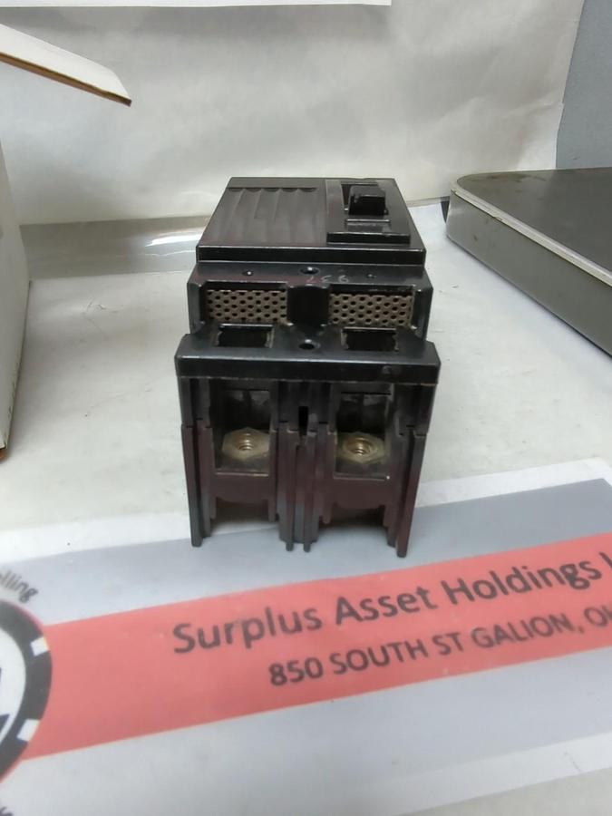 Used GENERAL ELECTRIC,TE122030,CIRCUIT BREAKER 20 AMP 2-POLE PRE-OWNED