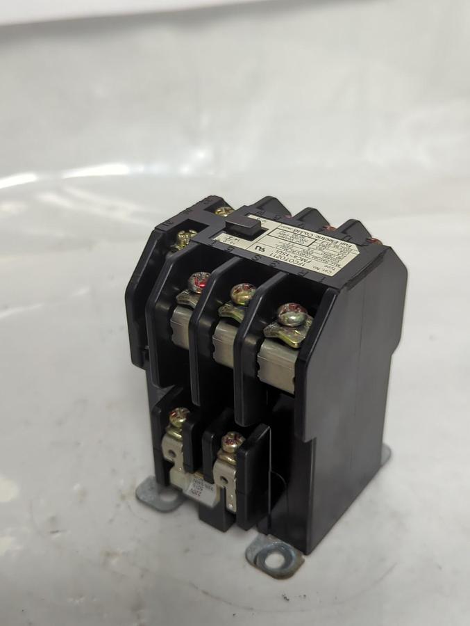 Used FUJI ELECTRIC,1FC0T0211,CONTACTOR TYPE FMCa-SUL PRE-OWNED