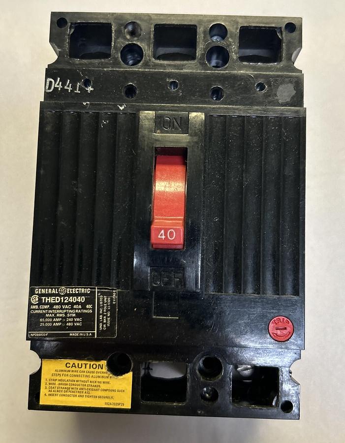 Used GENERAL ELECTRIC,THED124040,CIRCUIT BREAKER 40A 480V 2P