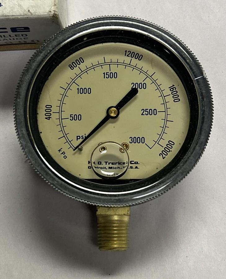 TRERICE,0-3000,PRESSURE GAUGE 2-1/2" 0-3000 PSI NOS