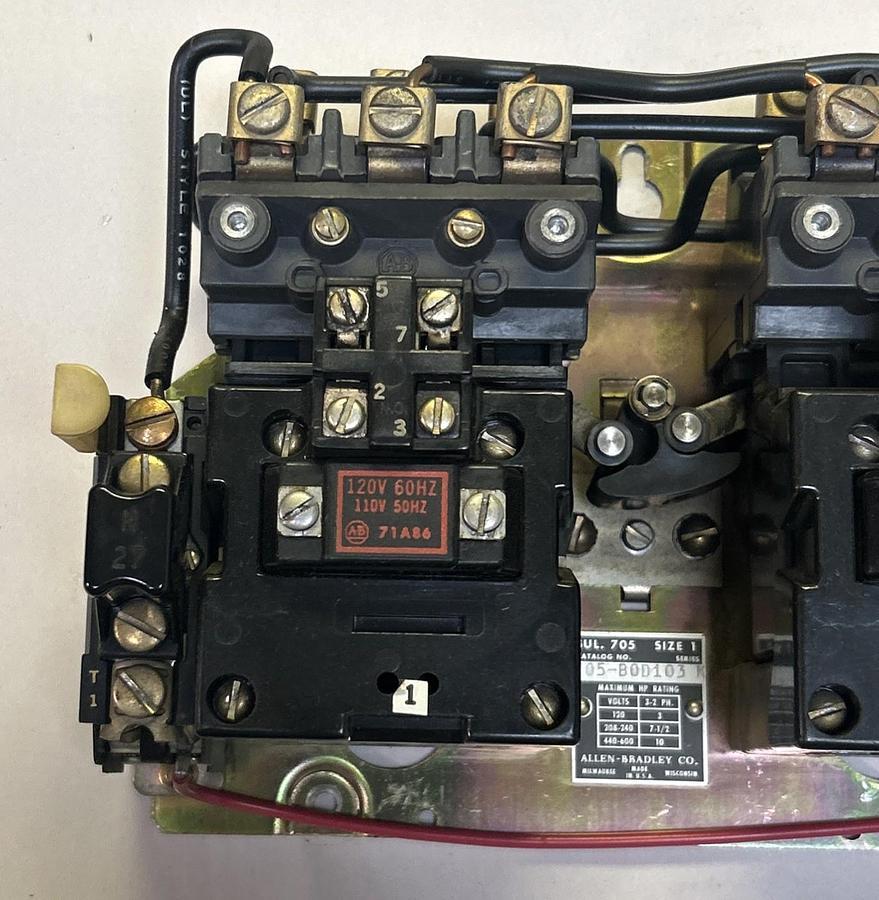 Used ALLEN BRADLEY,705-B0D103,SIZE 1 REVERSING STARTER