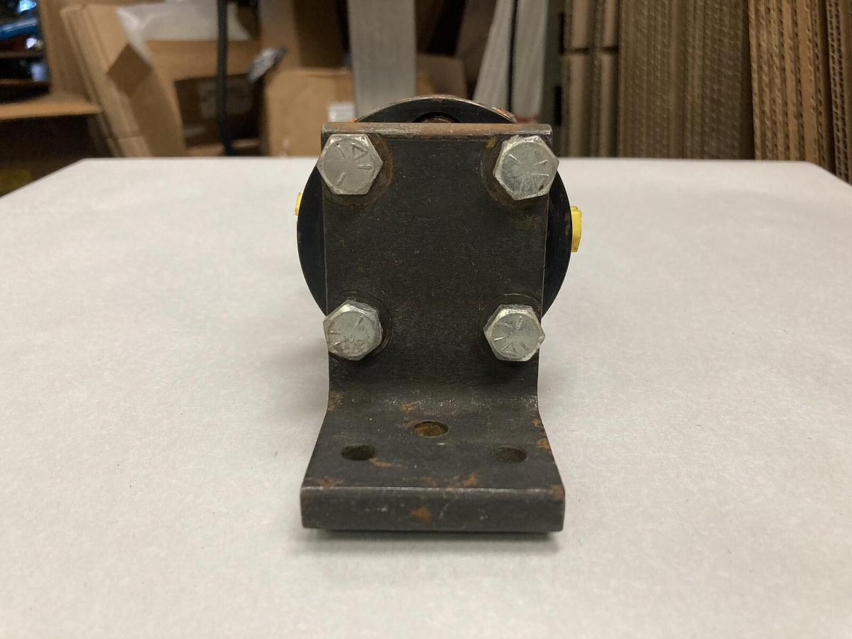 Used Enerpac,B651 K5296C,Oil To Oil Intensifier