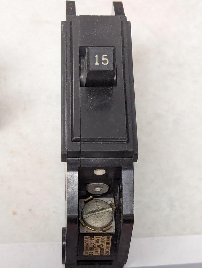 Used WESTINGHOUSE,QC1015,CIRCUIT BREAKER 15 AMP 1-POLE LOT OF 4 PRE-OWNED