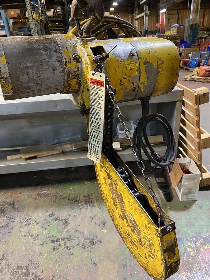 Used Budgit,310980-1,Electric Hoist 1 Ton 1HP 230/460v 3PH