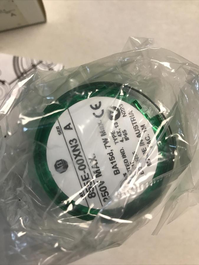 Used Allen Bradley,855E-00XN3,Steady Green Light Series A NOS