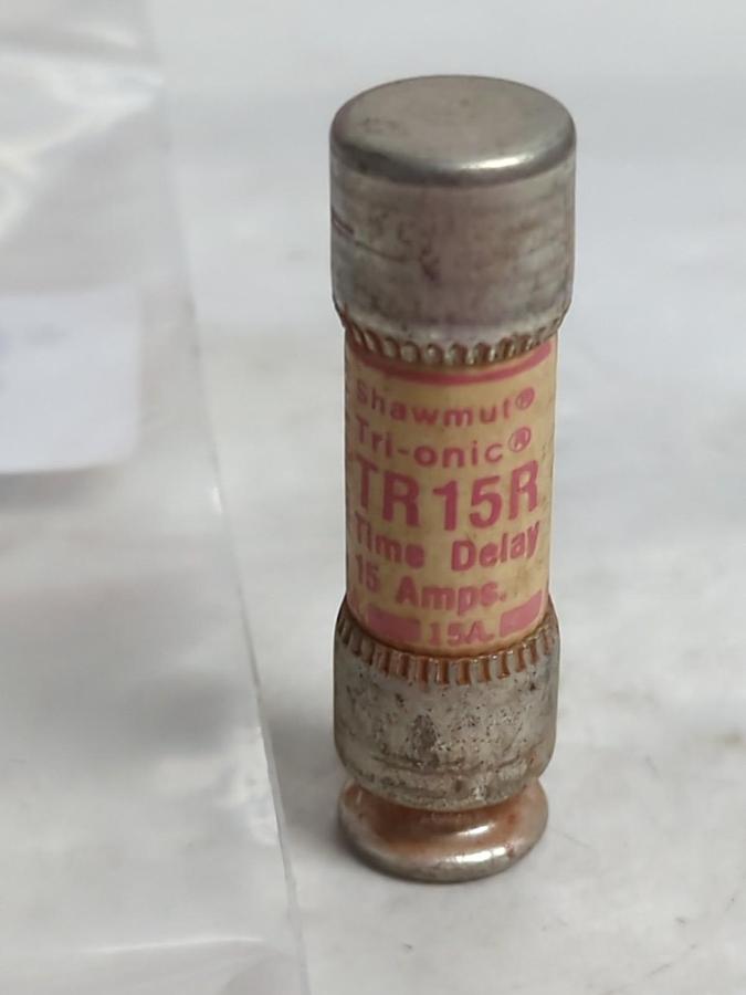 Used GOULD SHAWMUT,TR15R,TRI-ONIC 15 AMP FUSE LOT OF 2 PRE-OWNED