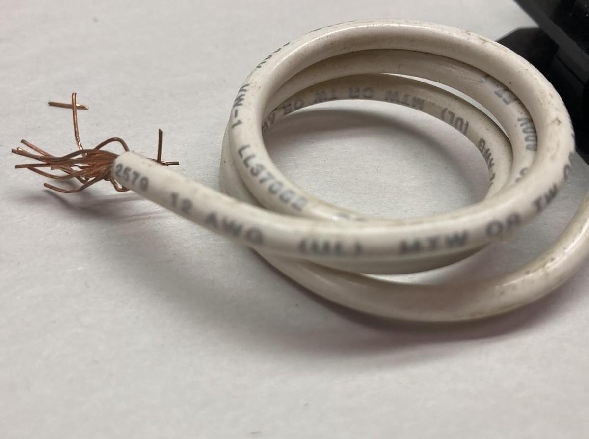 Used Cutler-Hammer,GFCB120,1-Pole Ground Fault Circuit Breaker 20A 120V