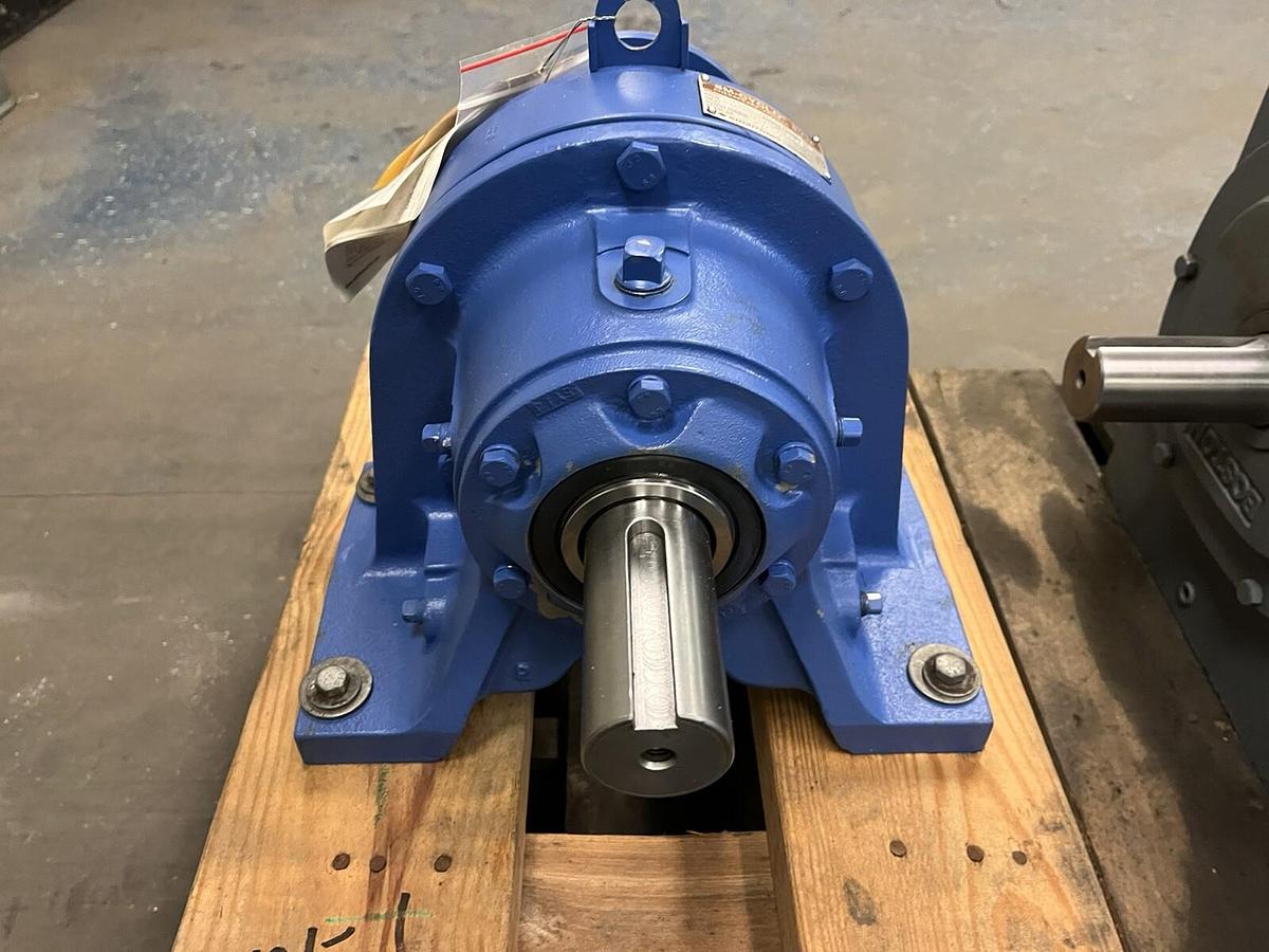 SUMITOMO,CHHX-6145DBY-210,SM CYCLO SPEED REDUCER RATIO 210 INPUT 1.78HP 1750RPM