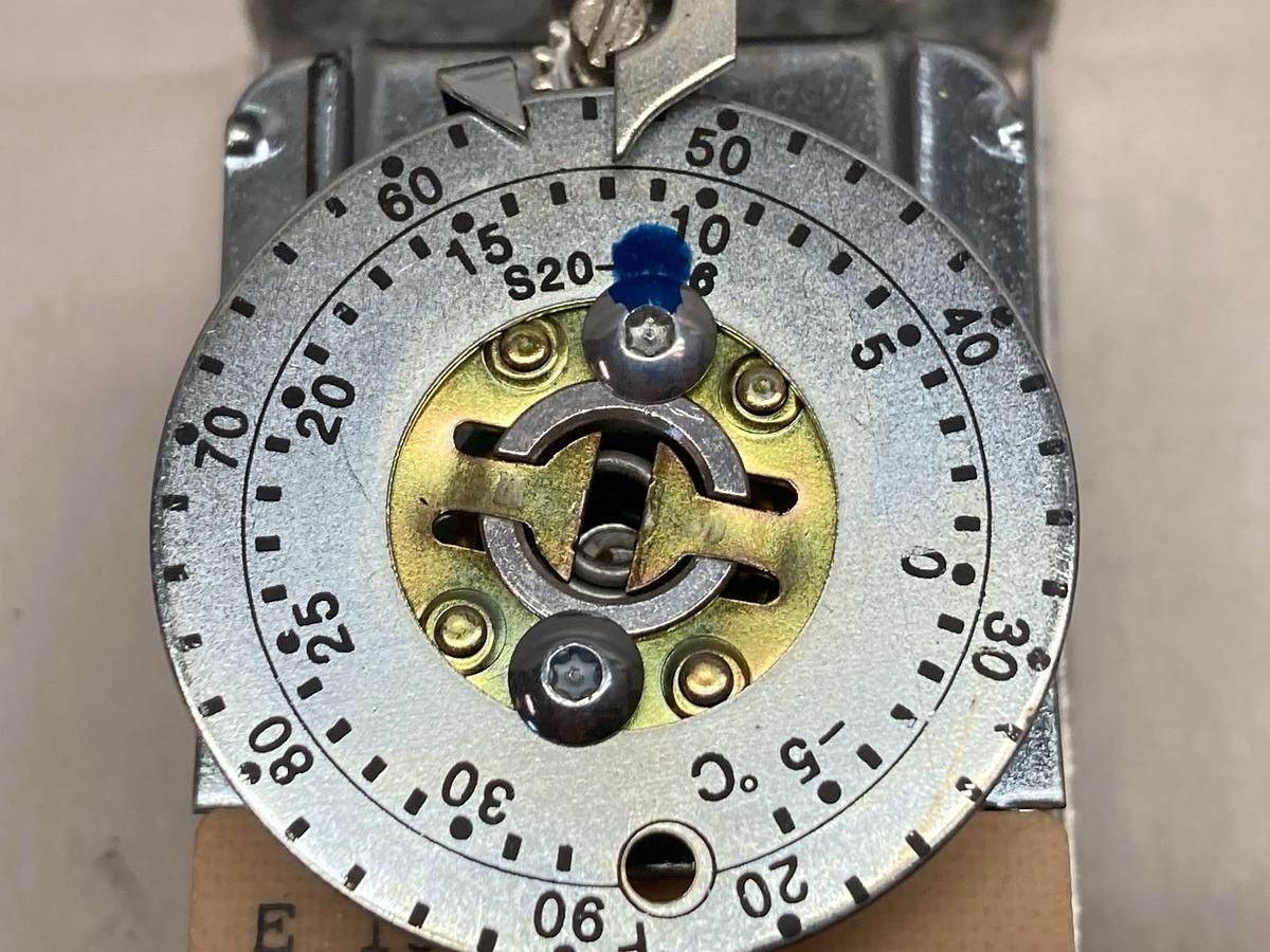 White-Rodgers,Type 241-2 Style P1,Refridgeration Temperature Control