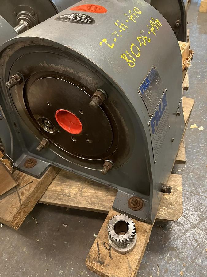Used Falk,33-3EF3-04ES,Enclosed Gear drive Ratio 17.39 input 1750RPM output 100rpm Sh