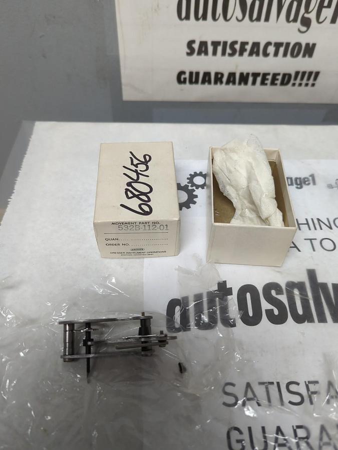 DRESSER,532B-112-01,MOVEMENT PRESSURE TRANSMITTER NOS