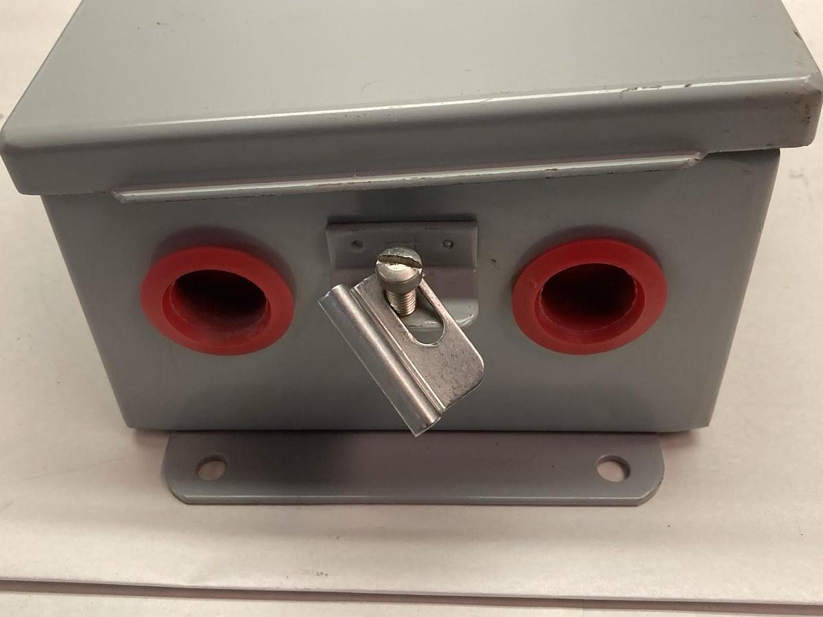 Used Drexelbrook,408-6200,Enclosure Box For Level Transmitters 408-800