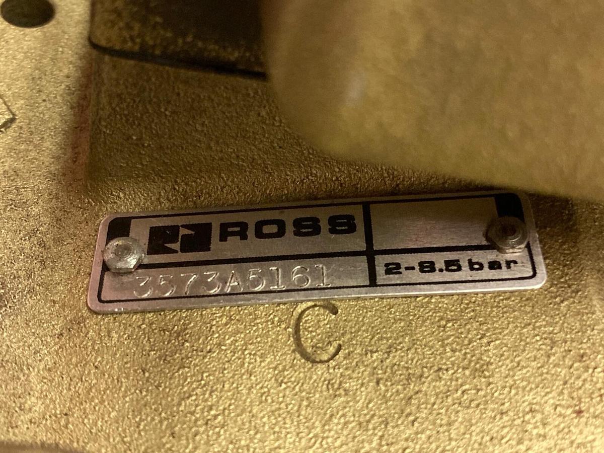 Used Ross,3573A5161,Double Air Valve