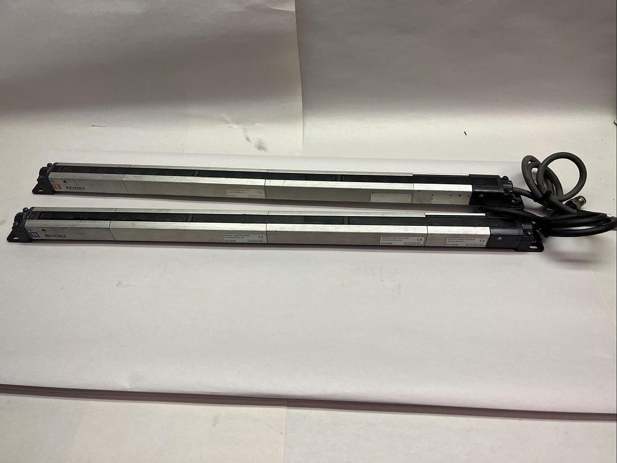 Used KEYENCE,PJ-V20,LIGHT CURTAIN 20"