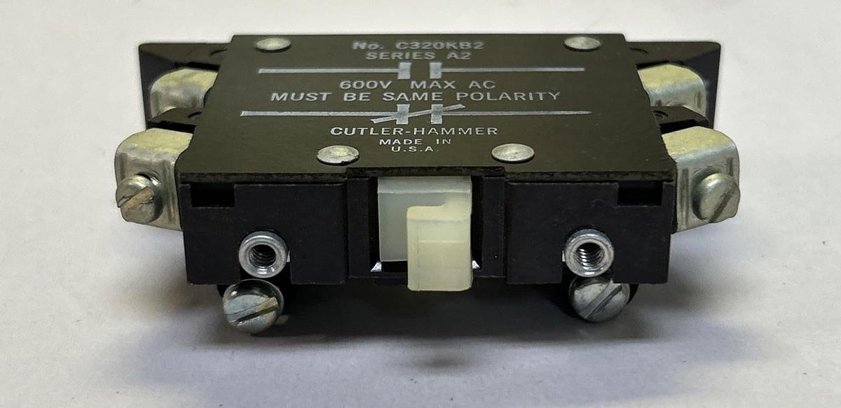 CUTLER-HAMMER,C320KB2,AUXILIARY CONTACT 600V NOS