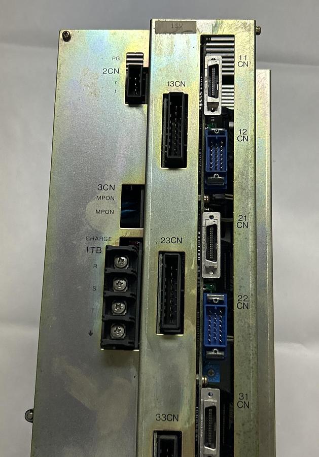 Used YASKAWA,CACR-IR030303B,SERVOPACK