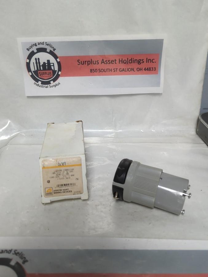 ARROW HART,6204,LOCKING PLUG NEMA L5-20R 125V 20A 2P 3W NOS