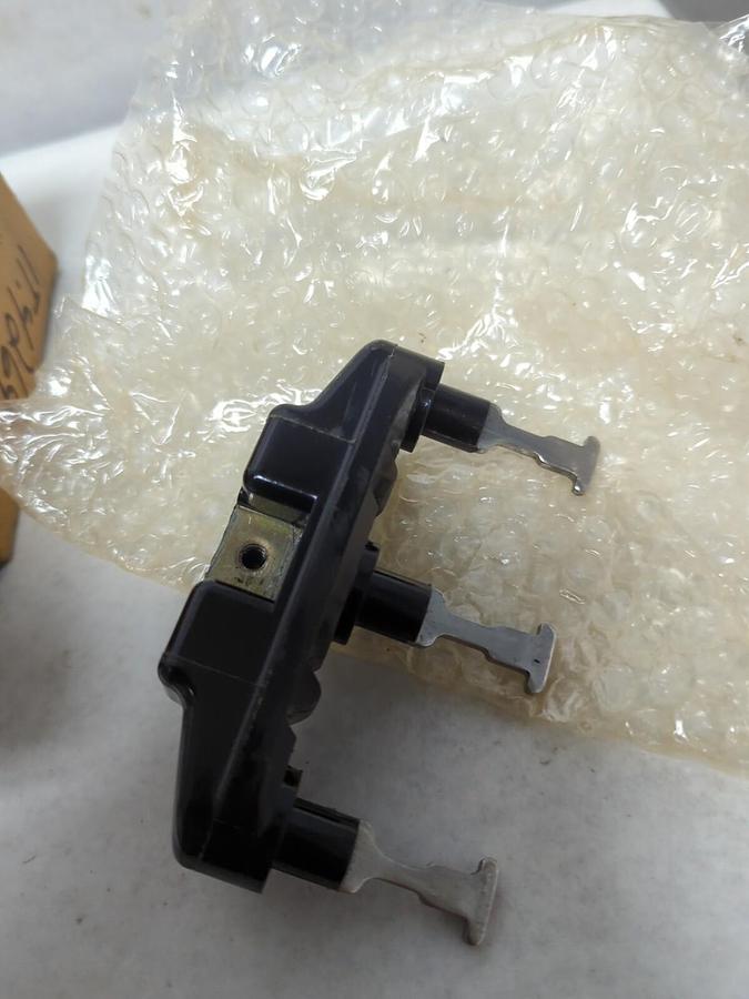 ALLEN-BRADLEY,X-36158,CROSS BAR SIZE 2 3-POLE NOS