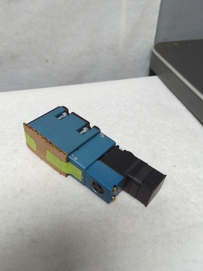MAC VALVES,MV-A1C-A111-PM-111JJ,SOLENOID VALVE 6.8 WATTS 26 TO 150 PSI NOS
