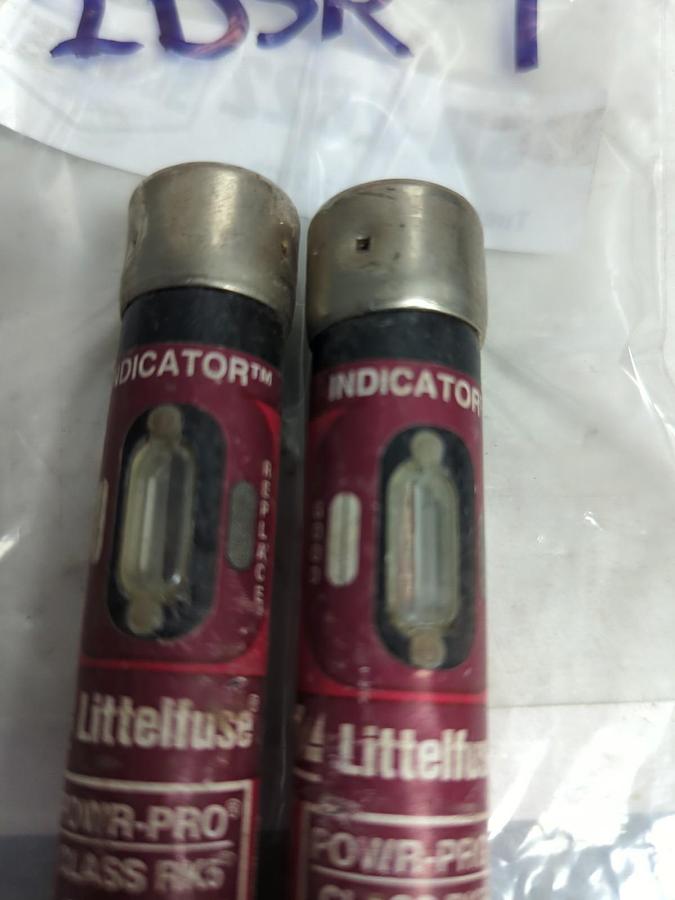 Used LITTELFUSE,IDSR7,INDICATOR 7 AMP FUSE LOT OF 2 PRE-OWNED
