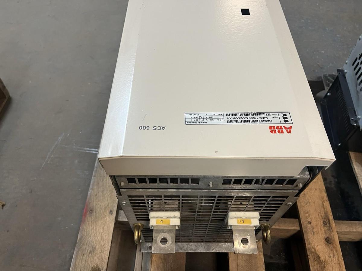 Used ABB,ANC674-0250-500000000A905,ACS 600 DRIVE 480V 3PH 354 AMPS