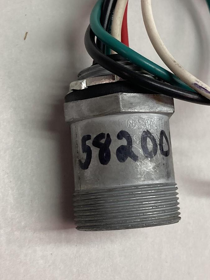 Cooper Crouse-Hinds,X8653-16P,Change Out Receptacle