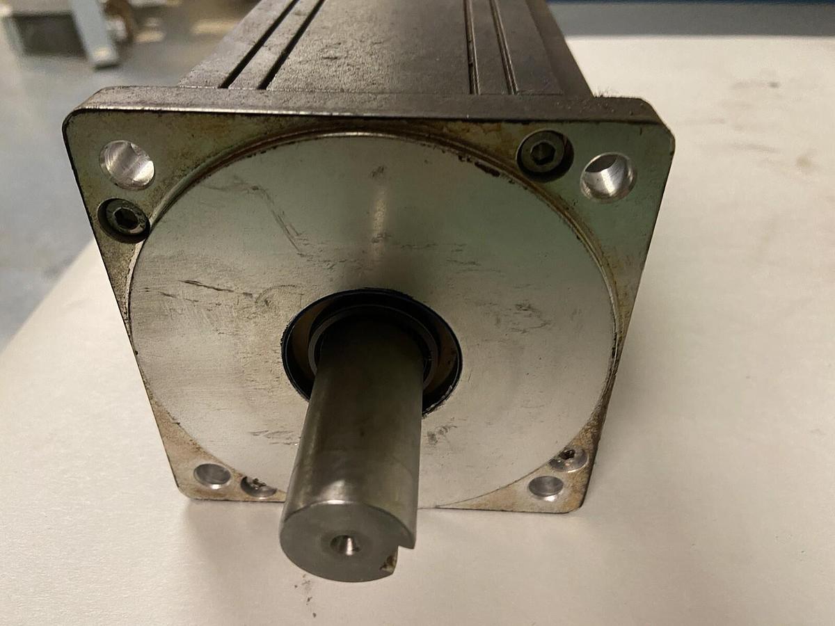 Used Parker MTS Automation,MPM1143B8QWY1N,Servo Motor 1.8KW 2.4Hp 230V 2100RPM