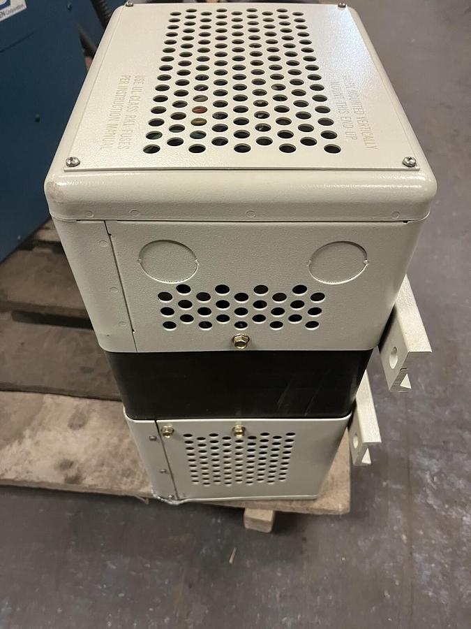 Used SOLA,68-23-230-8,CVS CONSTANT VOLTAGE TRANSFORMER