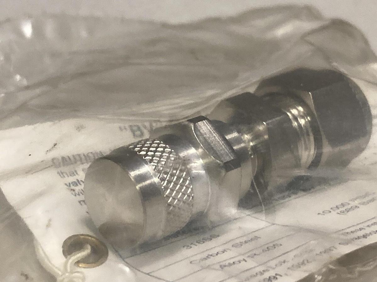 Used Swagelok,SS-4PS6,Fitting Connector Box of 5