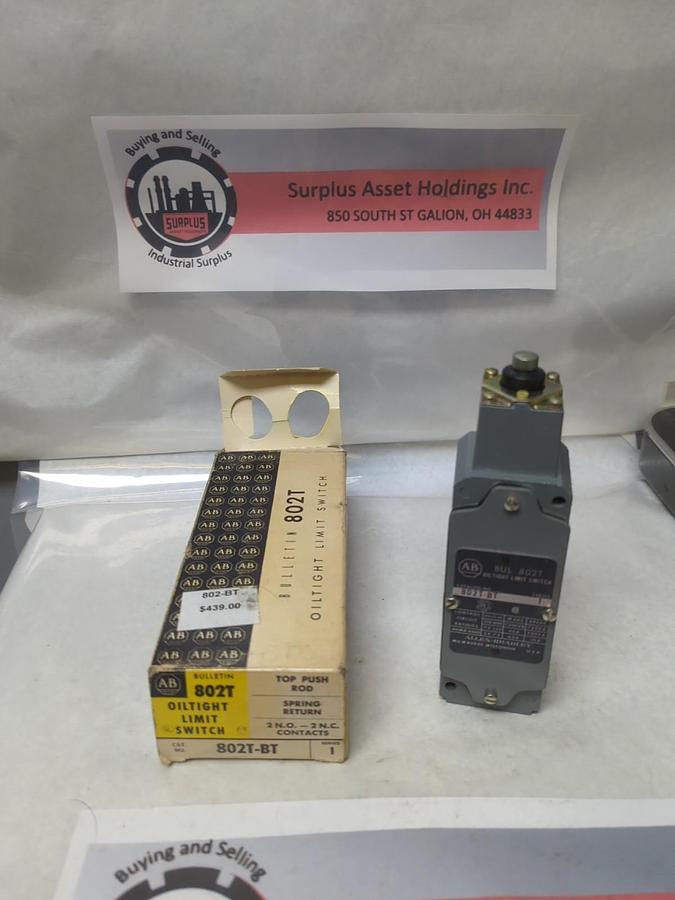 ALLEN-BRADLEY,802T-BT,OILTIGHT LIMIT SWITCH TOP PUSH ROD SPRING RETURN NOS