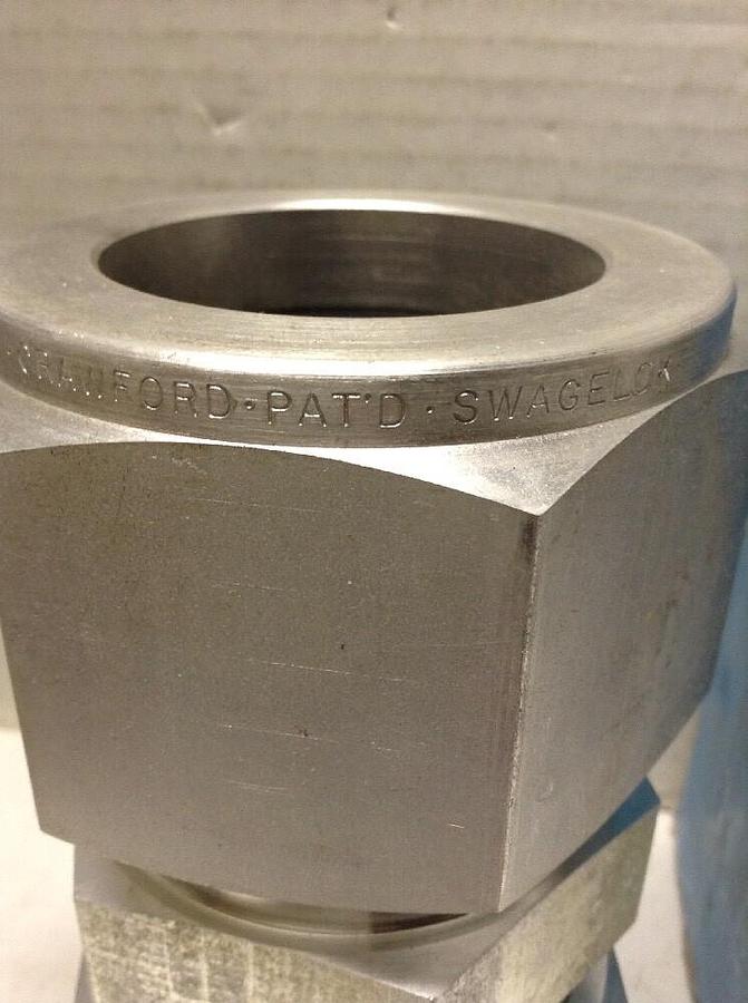 Swagelok,S-3200-6,Hydraulic Swaging Unit Union 2 IN Tube x 2 IN Tube